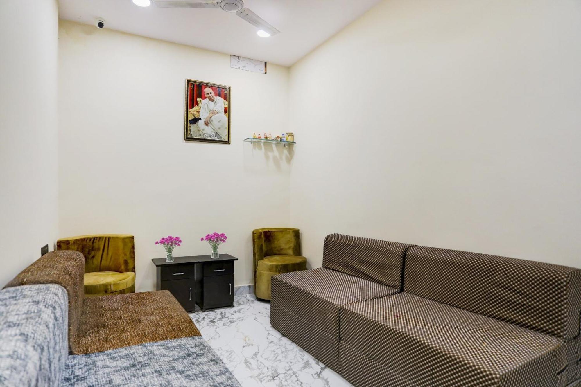 Hotel O Royal Lotus Stay Near Ip Extension Metro Station Nowe Delhi Zewnętrze zdjęcie